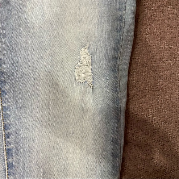 Aero brand jeans, high rise, size 2 regular - Picture 2 of 8